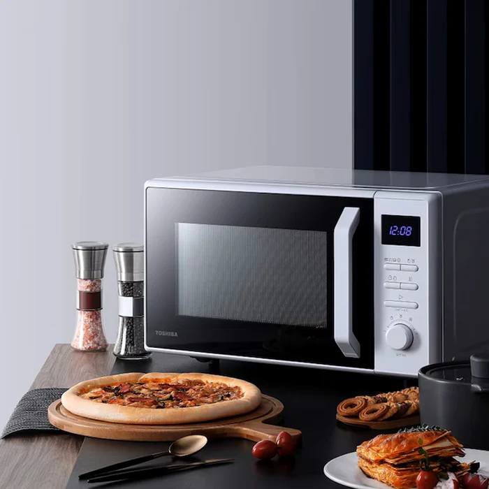 Ilustrație despre tipurile de mâncare ce se pot pregăti în cuptorul cu microunde Sursă eMAG