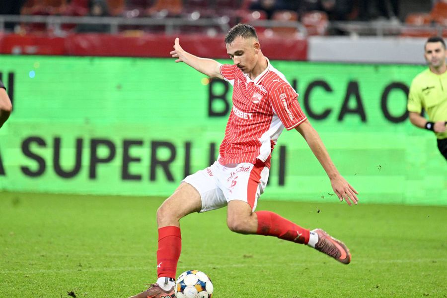 Doi fundași de play-off din Superligă sparg toate tiparele! Iată de ce