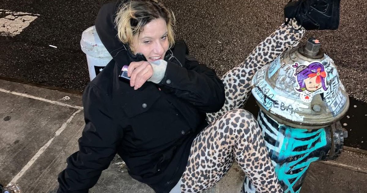 Aruncată în stradă, Charlotte nu mai există pentru Ilie Năstase. Fiica fostului tenismen a ajuns să cerșească bani de mâncare