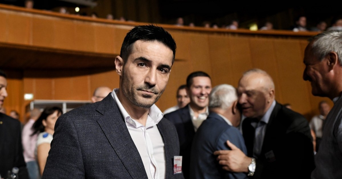 Bolojan îi dă replica lui Claudiu Manda pe tema schimbării „lăutarului” : „Când a fost greu, cineva trebuia să-şi asume responsabilitatea. Nu lucrăm după ureche”