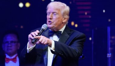 Trump amenință Canada cu taxe de 100% dacă încheie un acord cu China: „O va devora complet”