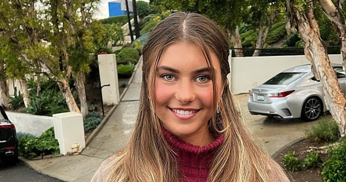 O nouă stea s-a născut la Australian Open. La 18 ani, a mai executat o favorită și bate recordurile acestui secol