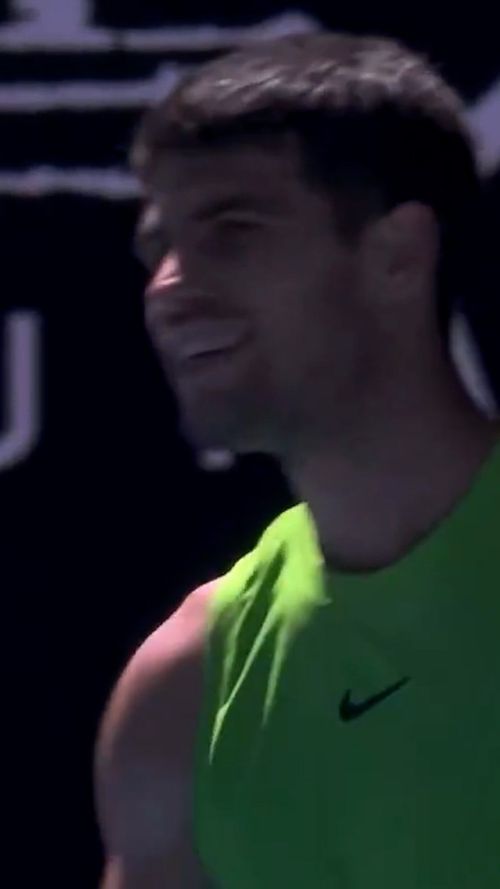 Carlos Alcaraz, propuneri indraznete din tribună la Australian Open FOTO Captură X  (1).jpeg