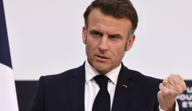Macron vrea să fie interzis cât mai repede accesul copiilor la rețelele sociale: „Creierele lor nu sunt de manipulat, nici de platformele americane, nici de algoritmii chinezi”