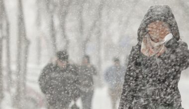 Județele aflate sub Cod portocaliu de vreme rea: ninsori, lapoviță și vânt puternic cu rafale de peste 100 km/h