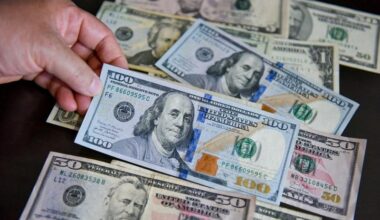 Bani cash dolari, Foto: SOPA Images Limited / Alamy / Alamy / Profimedia