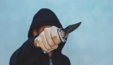 Noi detalii în cazul taximetristului înjunghiat de trei adolescenți. Bărbatul atacat: „M-au înjunghiat în nas”