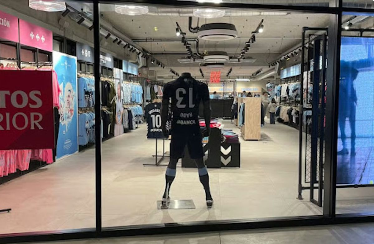 Idee genială de marketing la Celta Vigo » A scos la vânzare echipamentul original al lui Ionuț Radu!