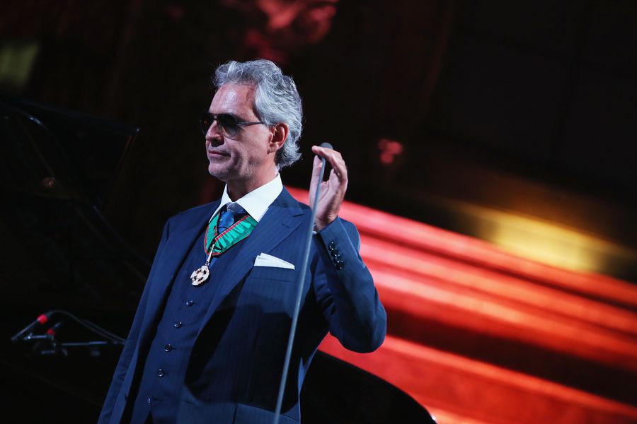 Andrea Bocelli a orbit definitiv în urma unei lovituri pe terenul de fotbal! Un episod special din seria Artă și Sport