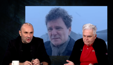 „Aparițiile lui Nicușor Dan ar fi trebuit însoțite de muzică, ca în filmele cu Charlie Chaplin”