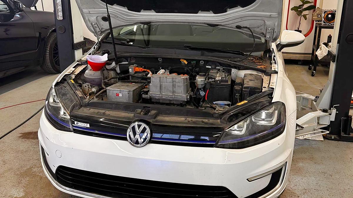 Un service din Croaţia spune că VW a făcut e-Golf electric prea fiabil şi din această cauză familia ID e mai problematică | PiataAuto.md