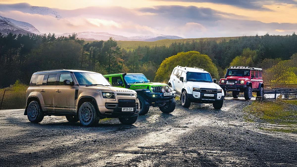 (VIDEO) Britanicii de la Top Gear au comparat 4 offroadere moderne capabile, cu modificări avansate, în teren cu adevărat dificil | PiataAuto.md