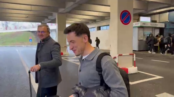 Olimpiu Moruțan a sosit în România și va semna cu Rapid. Captură: DigiSport