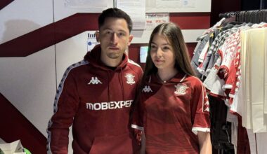 Olimpiu Moruțan e deja printre preferații fanilor Rapidului » Zeci de suporteri au venit să facă poze și să ia autografe