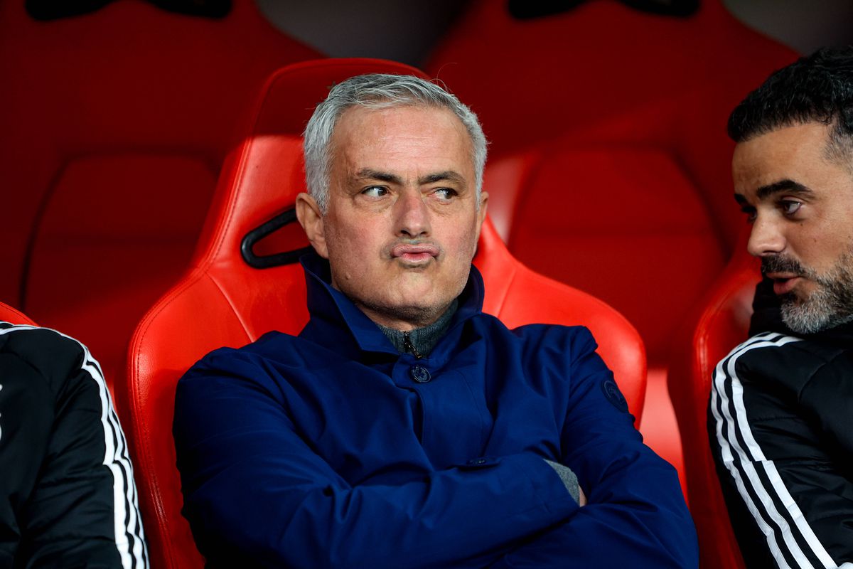 Benfica mai avea nevoie de un gol, portarul Trubin trăgea de timp în minutul 90+5! Explicația lui Jose Mourinho