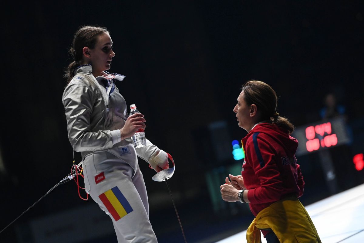 cum se trăiește adolescența printre arme și asalturi