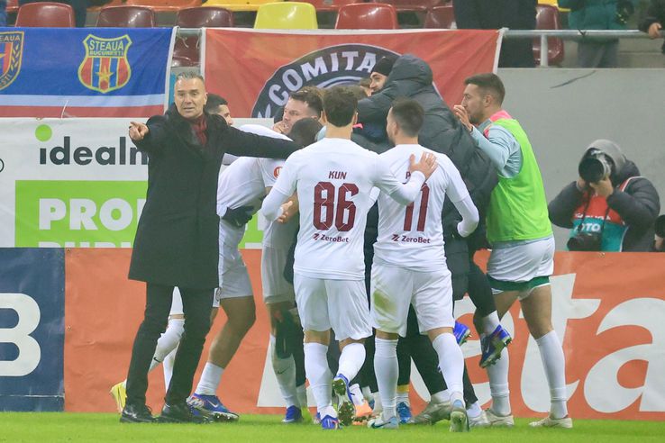 Daniel Pancu, bucurie după golul lui Andrei Cordea din FCSB - CFR Cluj // FOTO: Ionuț Iordache (GSP.ro)