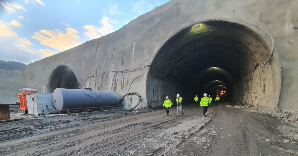 În ce condiții poate fi finalizată autostrada Sibiu-Pitești, care traversează Carpații, până în 2030