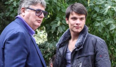 „Am pus 50 de bodyguarzi să-l bată! La 13 ani mă ducea la lăutari și șprițuri”