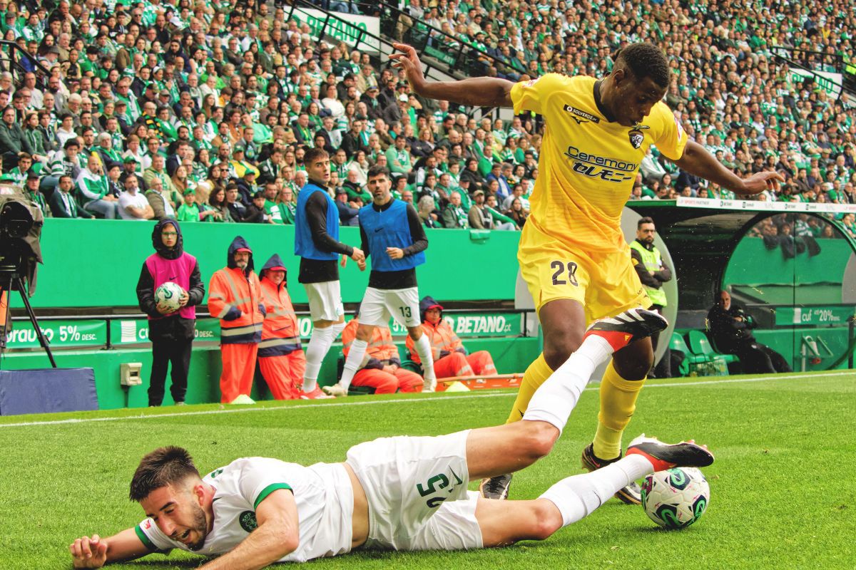 Jucătorul fugit din Turcia a fost prezentat oficial în Superliga