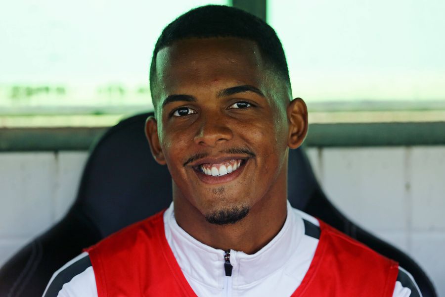 Transfer-surpriză REZOLVAT de Rapid! Întâmpinat de Bolgado la București, urmează să semneze contractul