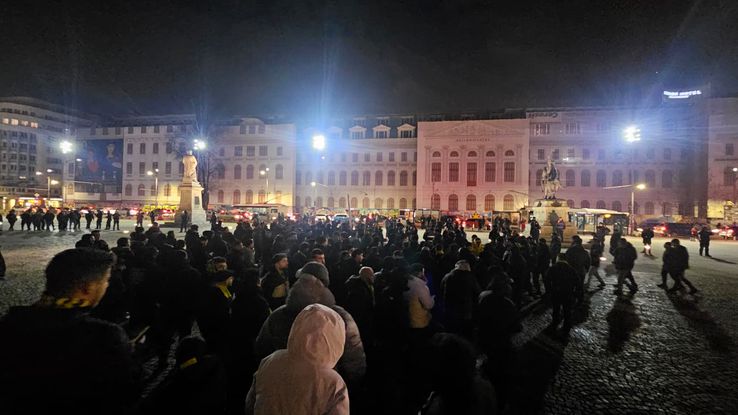 Urmează deplasarea în corteo a suporterilor Fenerbahce