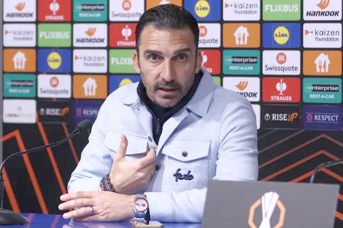 Întrebat pe cine a numit „papagali”, Charalambous a răspuns iritat