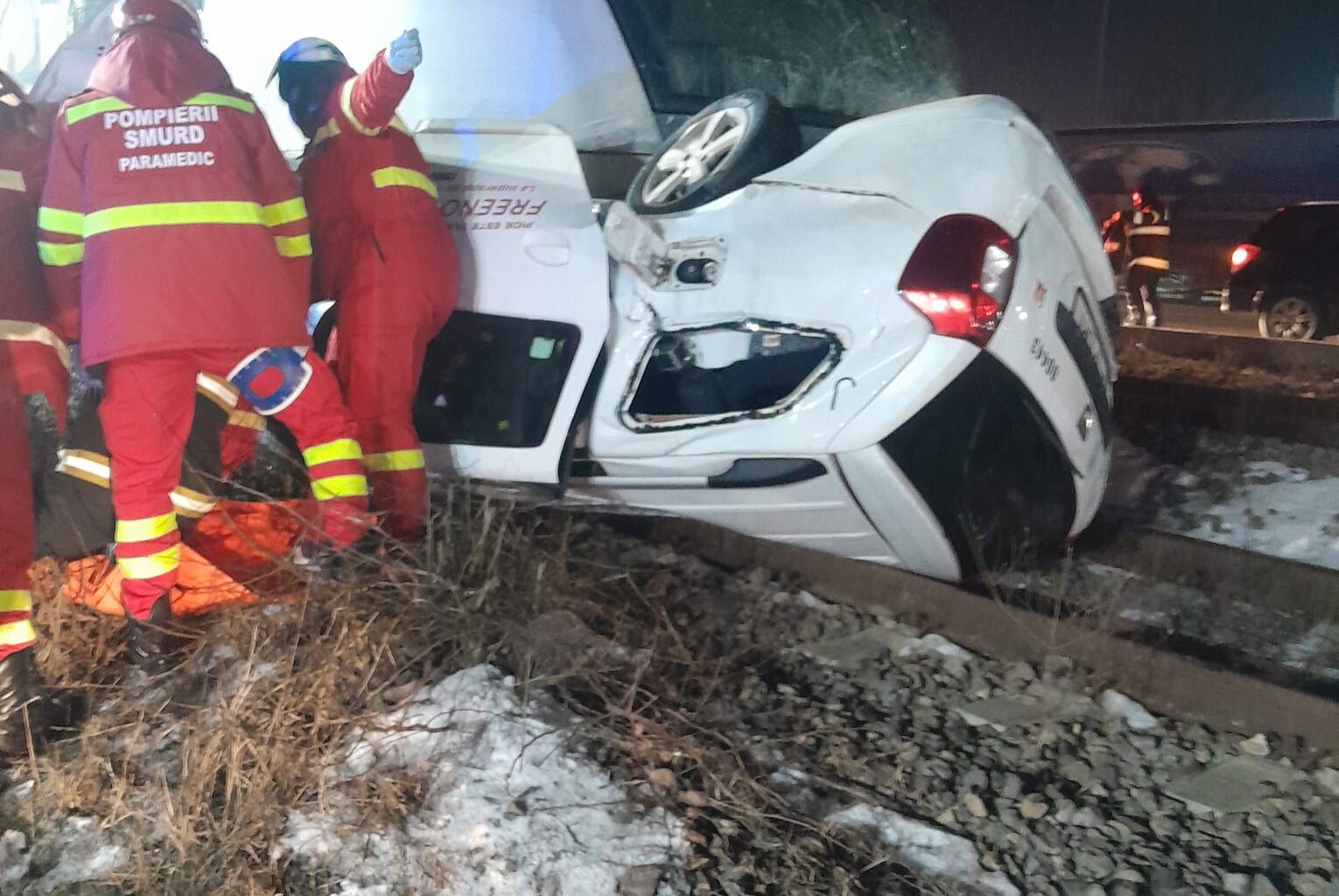 Accident la Chiajna. Mașină lovită de trenul Giurgiu-București Nord