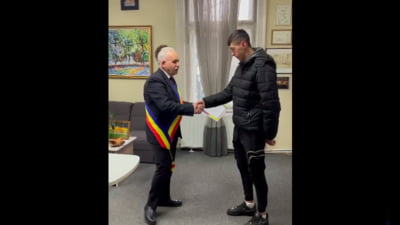 Adolescentul de 17 ani care a scos un copil din Someș a fost premiat. Ce a primit salvatorul VIDEO