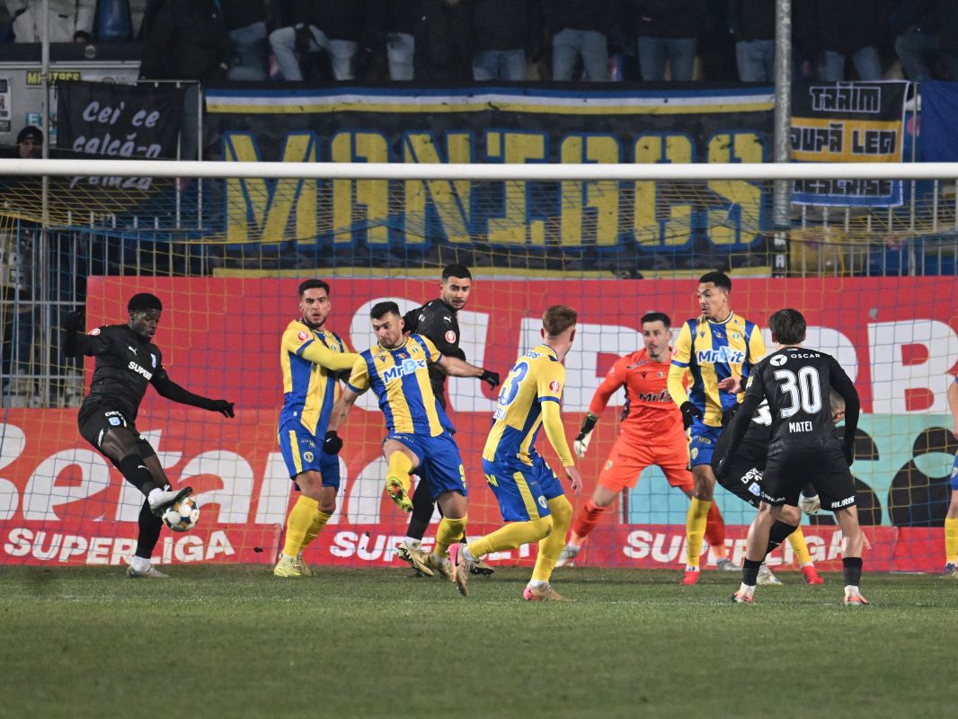 Antrenorul echipei din Superliga, care n-a mai câștigat de la 1 decembrie, și-a fixat ca exemplu Manchester City. „Nu văd nicio tragedie”