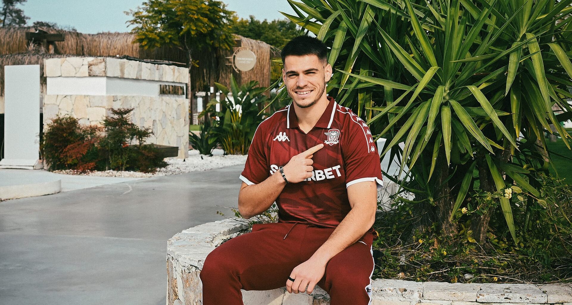 Bine ai venit la Rapid, Daniel Paraschiv!