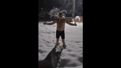 Fost șef ANAF, baie în zăpadă, la bustul gol. "După două zile fără energie electrică" VIDEO