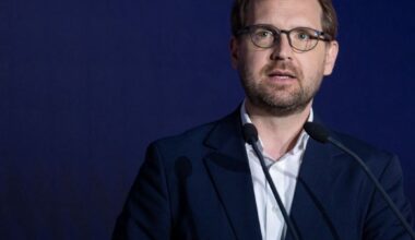 USR își schimbă statutul: personalități cooptate în conducere și un nou sistem de vot