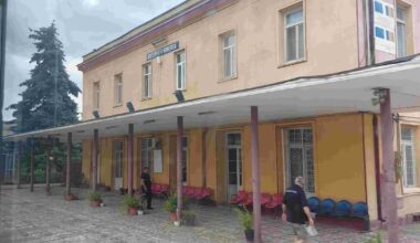 Un impiegat a trimis trenul în direcția greșită, apoi a modificat registrul