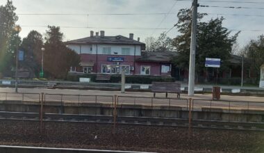 ”Dorel” a lovit la Buftea. Circulația feroviară la cale liberă