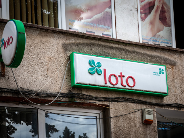 A devenit milionar peste noapte. Un jucător din Bacău a câștigat premiul de peste 1,1 milioane de lei la Loteria Română