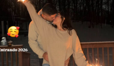 Galerie Foto | Și-a oficializat relația cu un campion din UFC chiar de Revelion!