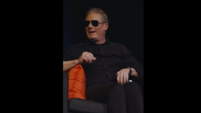 Keir Starmer, viral după ce l-a luat peste picior pe Emmanuel Macron, care a purtat ochelari Top Gun la Davos. "Bonjour!" VIDEO