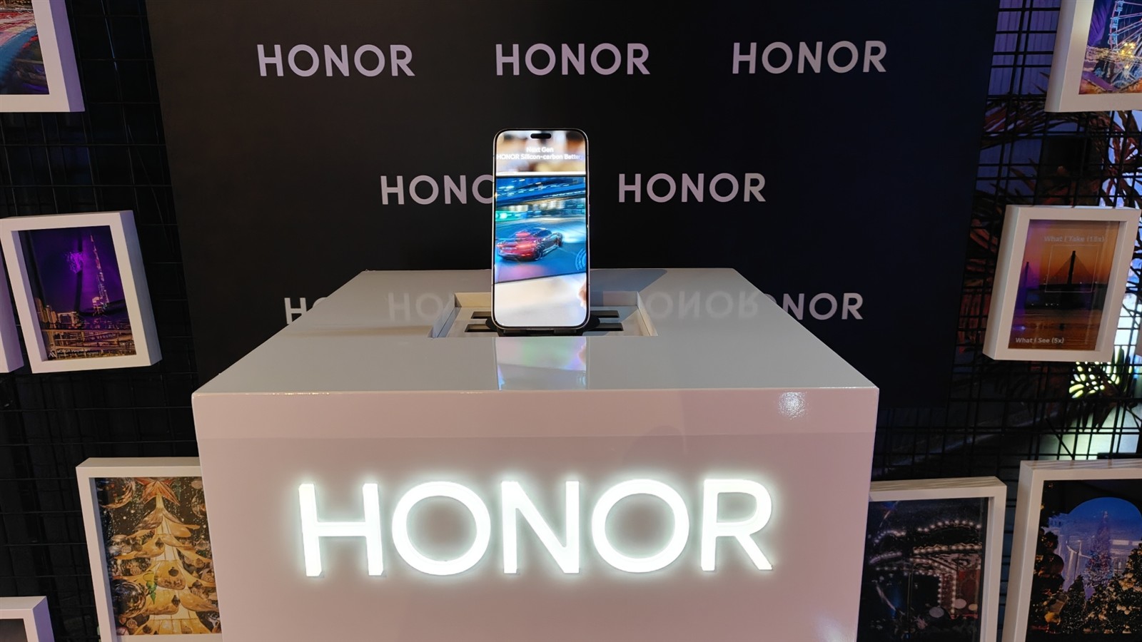 HONOR a lansat oficial Magic8 Pro și Magic8 Lite în România alături de o serie de beneficii pentru clienți