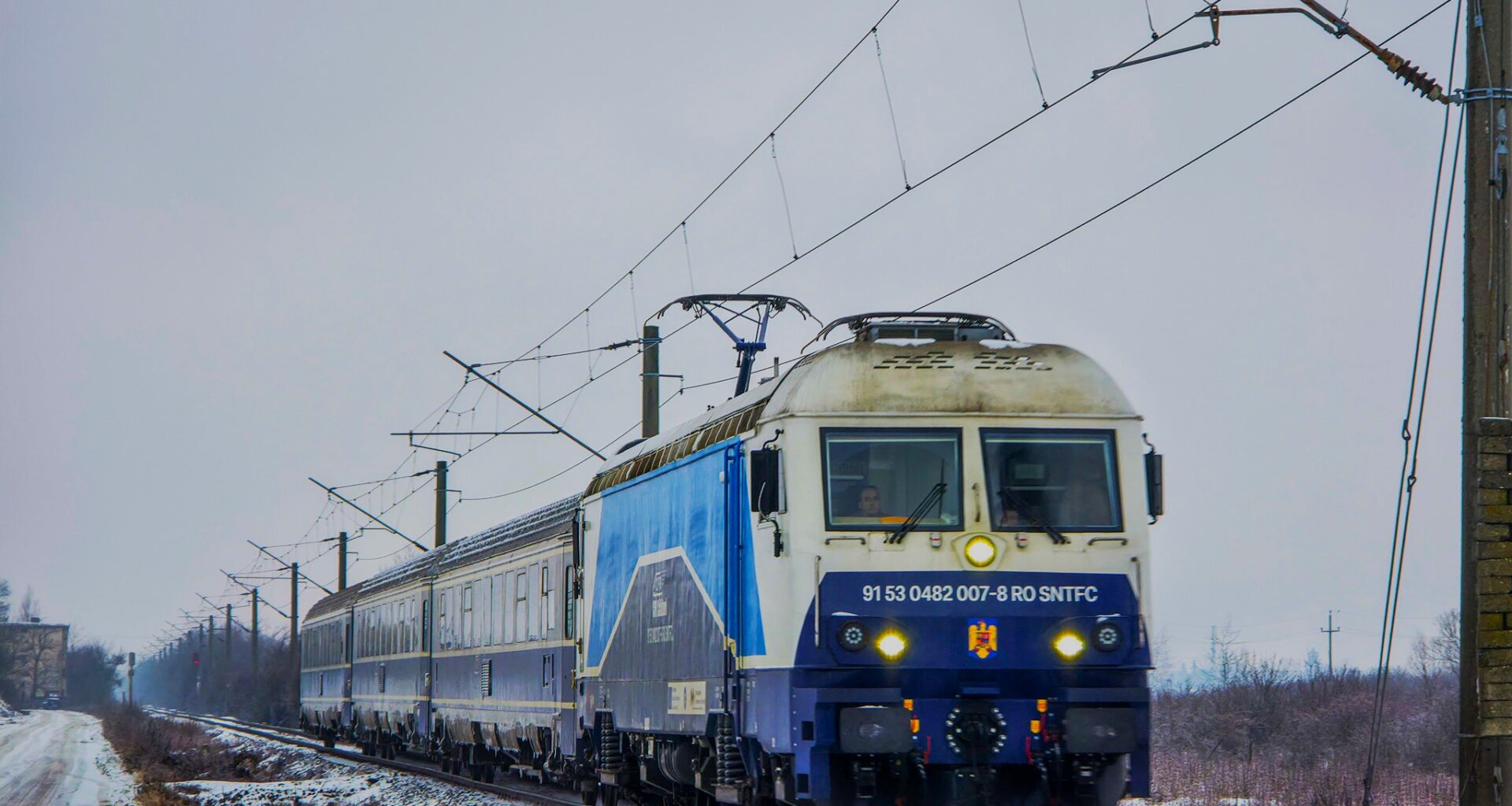 O locomotivă proaspăt modernizată prin PNRR a întârziat un tren cu 10 ore