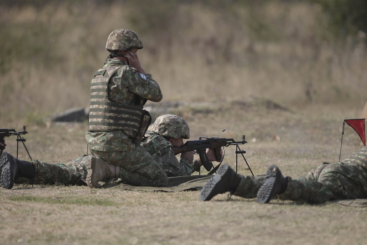 21 de proiecte de înzestrare a Armatei vor contractate în următoarele luni prin programul SAFE