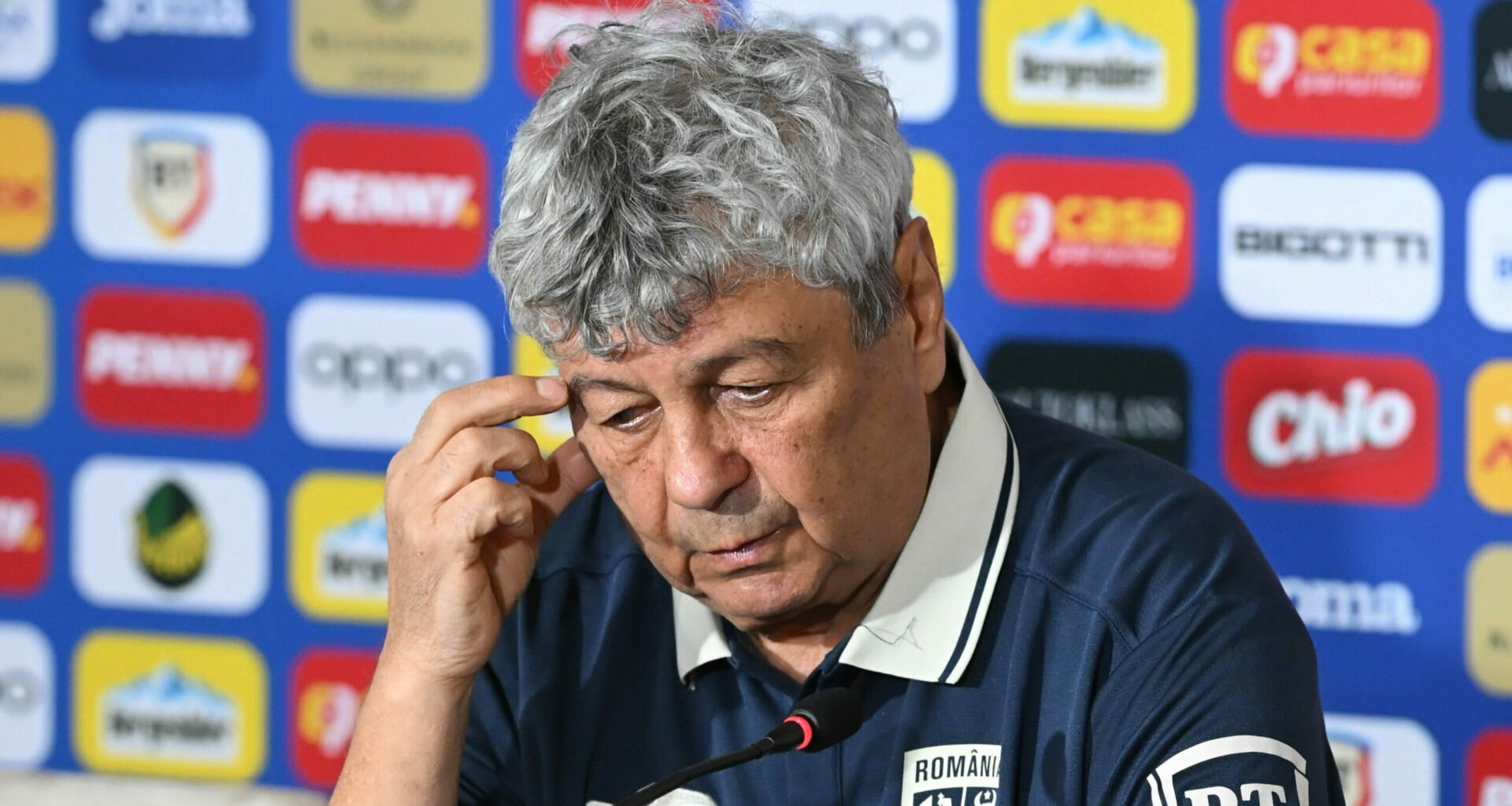 Mircea Lucescu a fost externat, dar problemele n-au trecut. Selecționerul poate merge în străinătate pentru alte analize