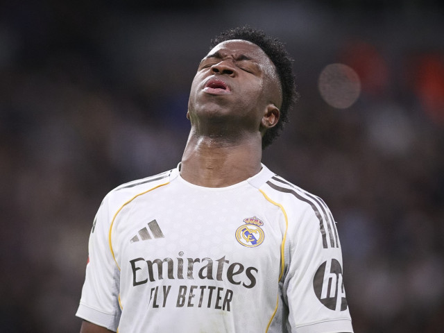 Din nou și din nou! Ce au făcut fanii lui Real Madrid când Vinicius a fost schimbat de Xabi Alonso