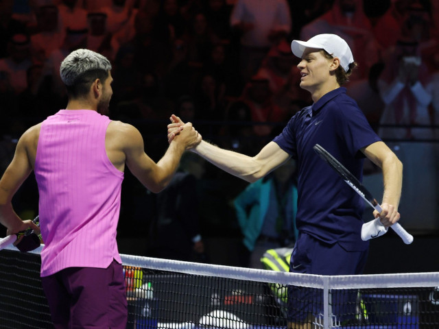Carlos Alcaraz şi Jannik Sinner și-au "dat mâna"