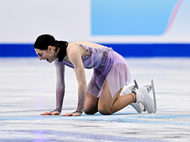 Ropote de aplauze! Românca Julia Sauter a izbucnit în lacrimi, la finalul programului liber de la Europenele de patinaj artistic