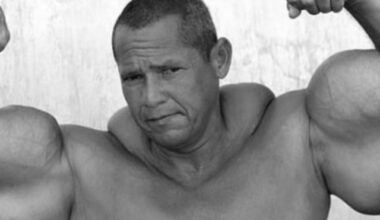 ”Popeye” a murit. Ce a făcut pentru a avea bicepși de 73 de centimetri: ”Nu sfătuiesc pe nimeni”