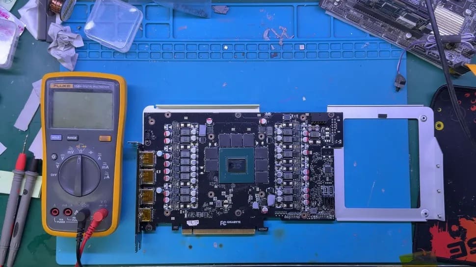 Atenție la chilipiruri! Criza memoriilor încurajează escrocii să vândă plăci video „false”