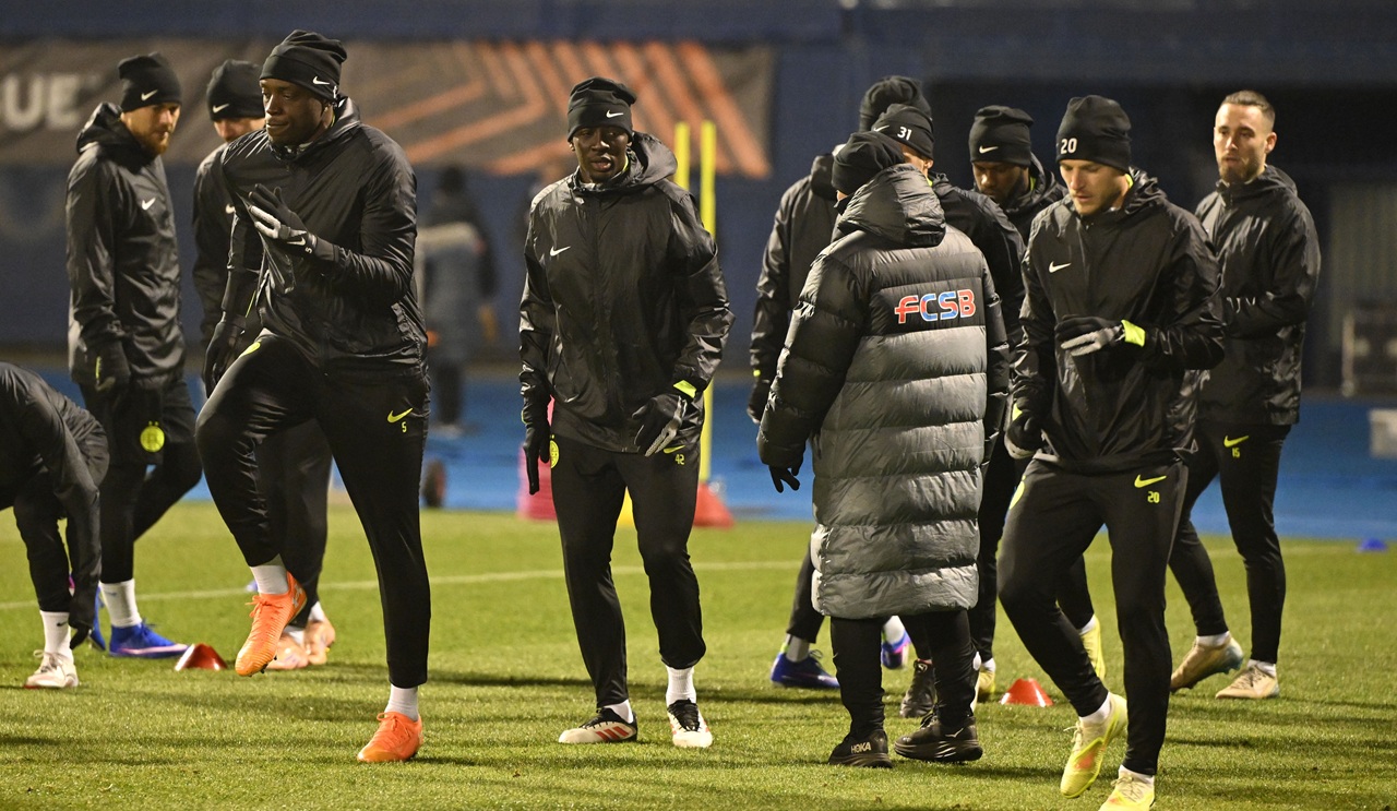 Primele imagini cu transferul iernii la antrenamentele FCSB! Mihai Stoica și Florin Cernat au garantat pentru el