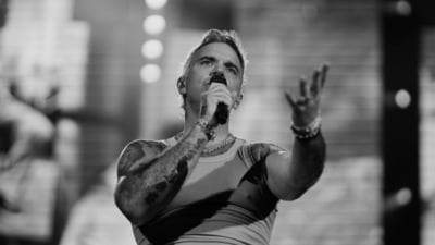 Robbie Williams detronează Beatles și stabilește un nou record cu cel mai recent album