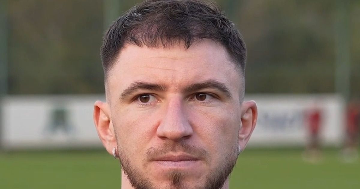 „Am renunțat la nuntă pentru Mondial!”/ VIDEO. Colegii îl ridiculizează, dar e convins că  România se califică: „Ce concediu? Totul pentru acest vis”